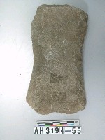 藏品(淺腰打製石斧)的圖片